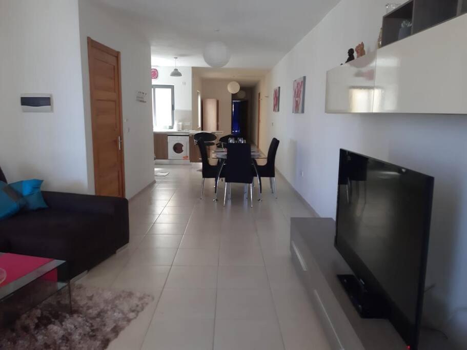Appartement Lovely Two Bedroom San Pawl il-Baħar